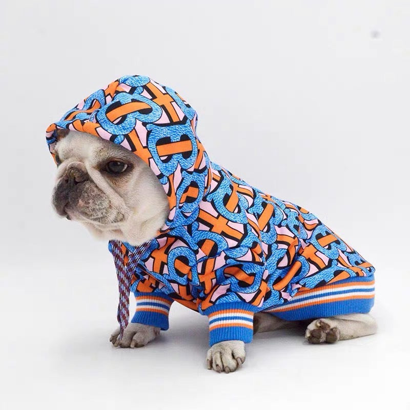 Fashionable Dog Clothes for Bulldogs and Hairless Cats